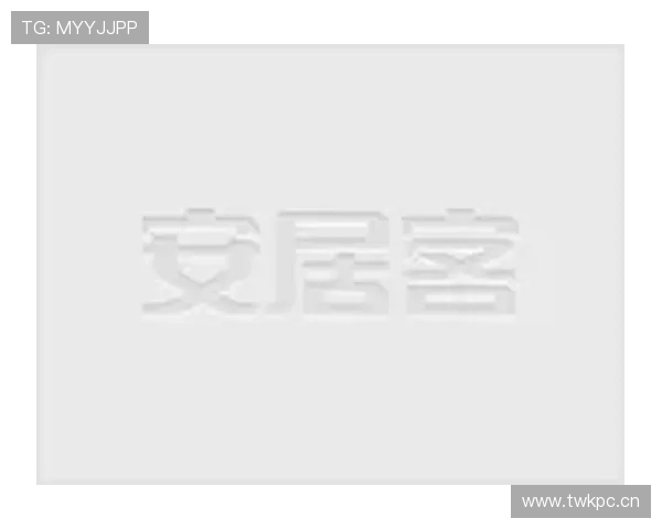 吴向东随手发张家里照就把我打击了——客厅沙发比我家首付还讲排场